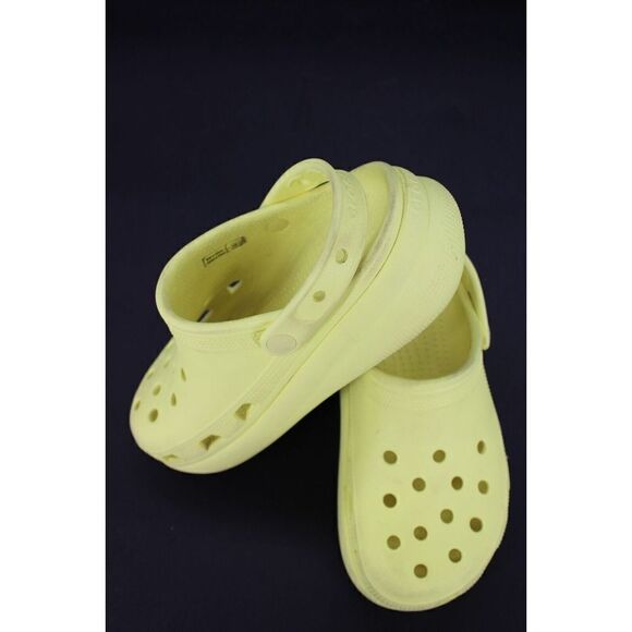 CROCS CLASSIC CRUSH CLOG iconic crocs wedge comfort in yellow Youth 3 Girls - Picture 1 of 11